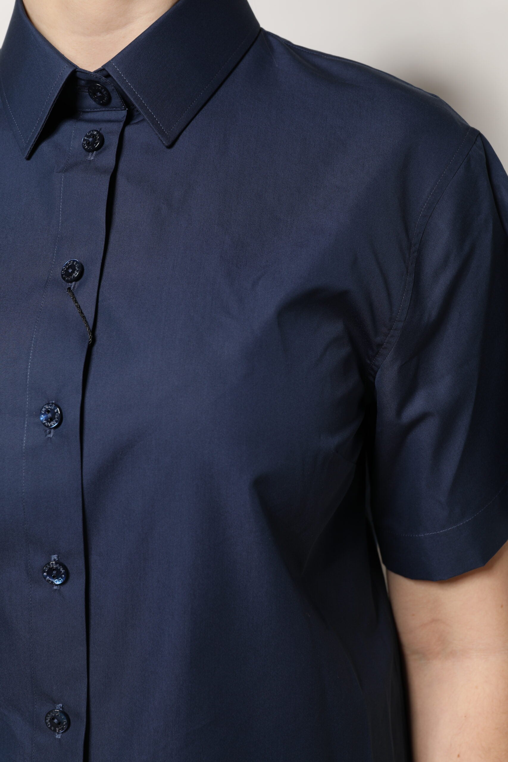 Top de manga corta de algodón azul Dolce & Gabbana con tapeta de botones-6