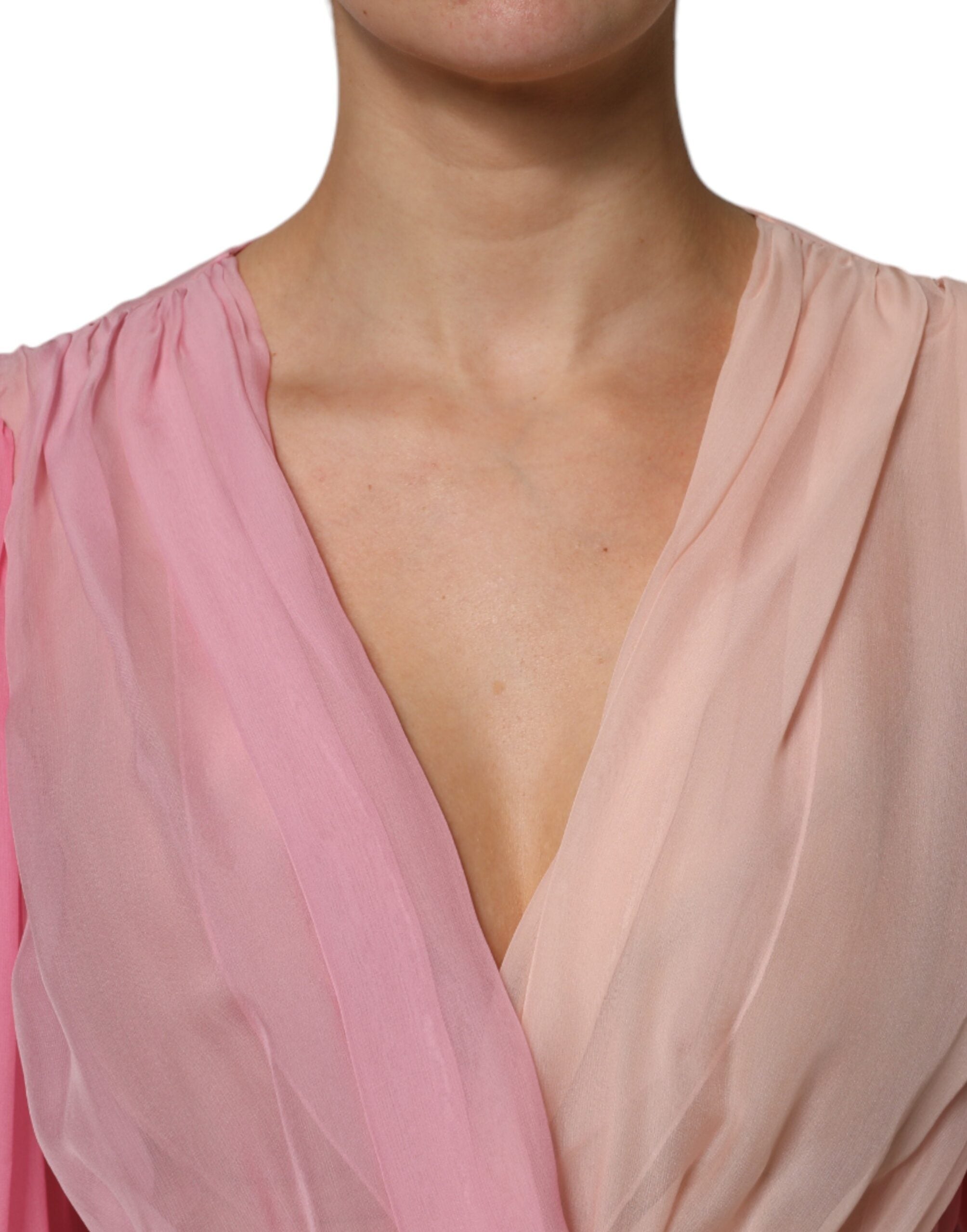 Blusa rosa Dolce & Gabbana con escote en V profundo y mangas largas-5
