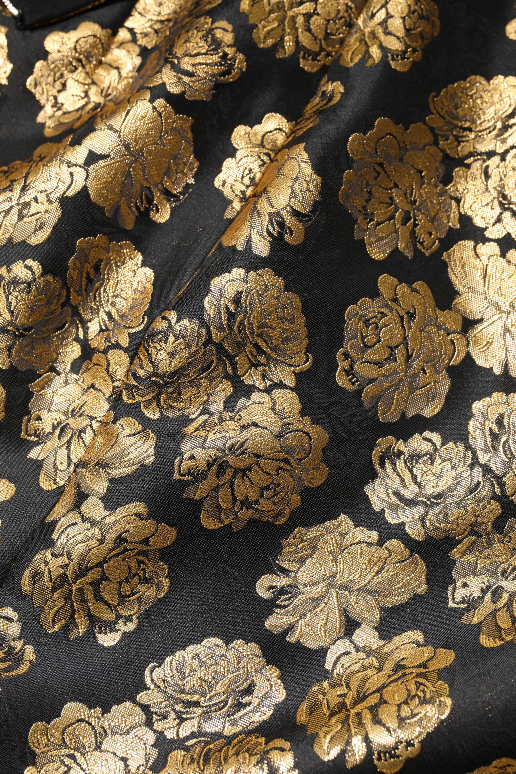 Dolce & Gabbana Schwarzgoldener Jacquard-Minirock mit Blumendruck-7