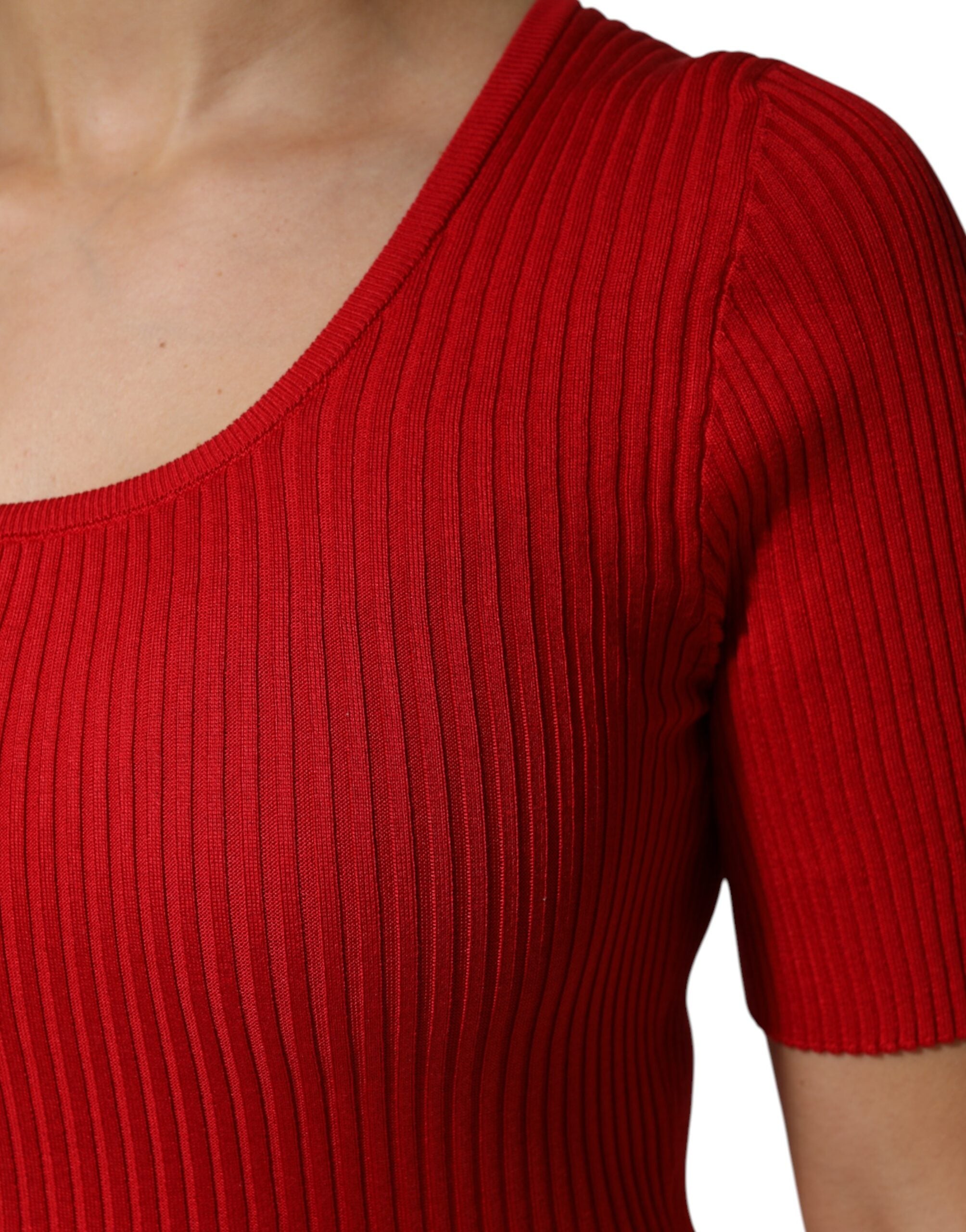 Suéter rojo de manga corta con cuello redondo de Dolce & Gabbana-6