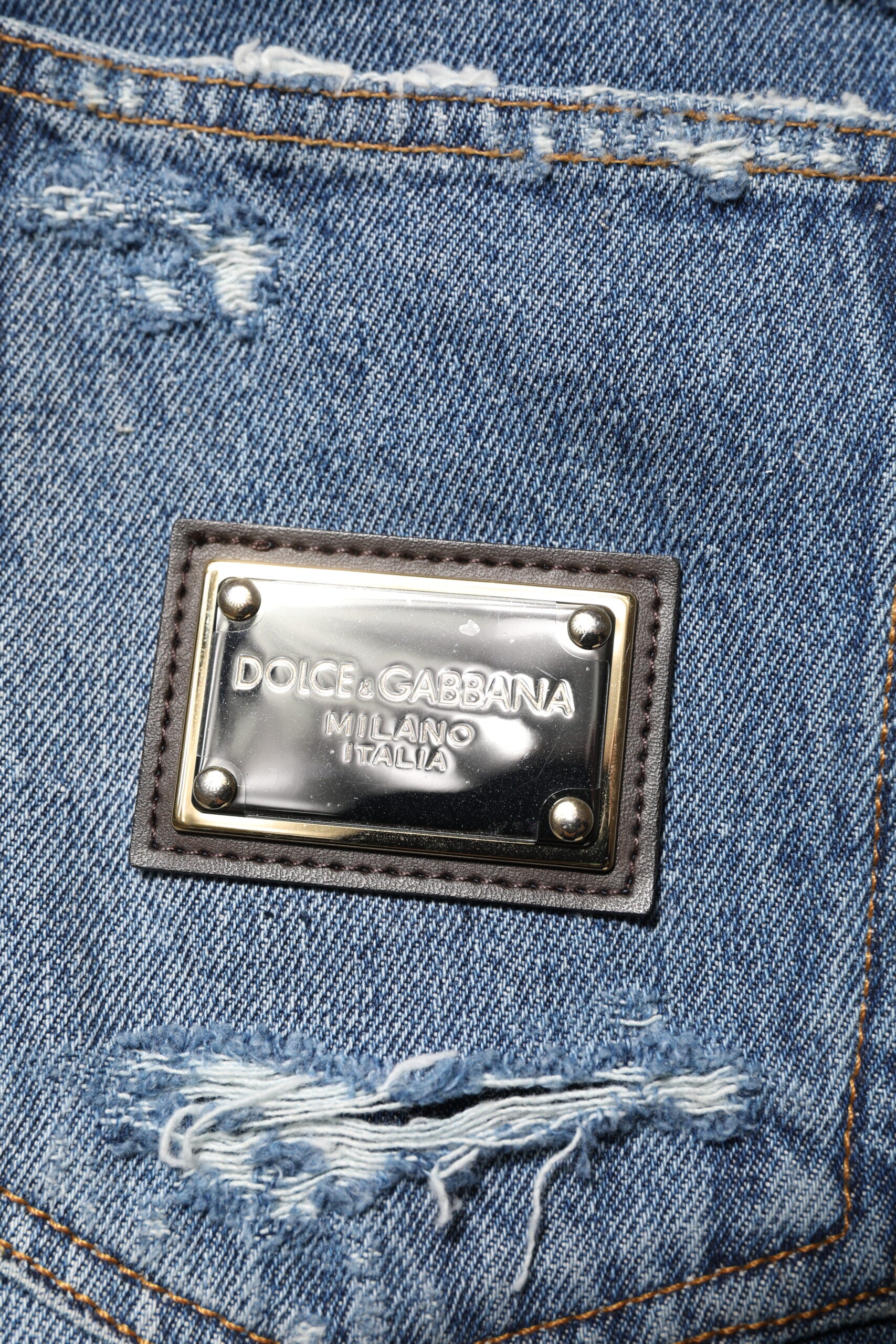 Dolce & Gabbana Blaue zerfledderte Baumwoll-Logo-Plakette Denim-Jeans-6