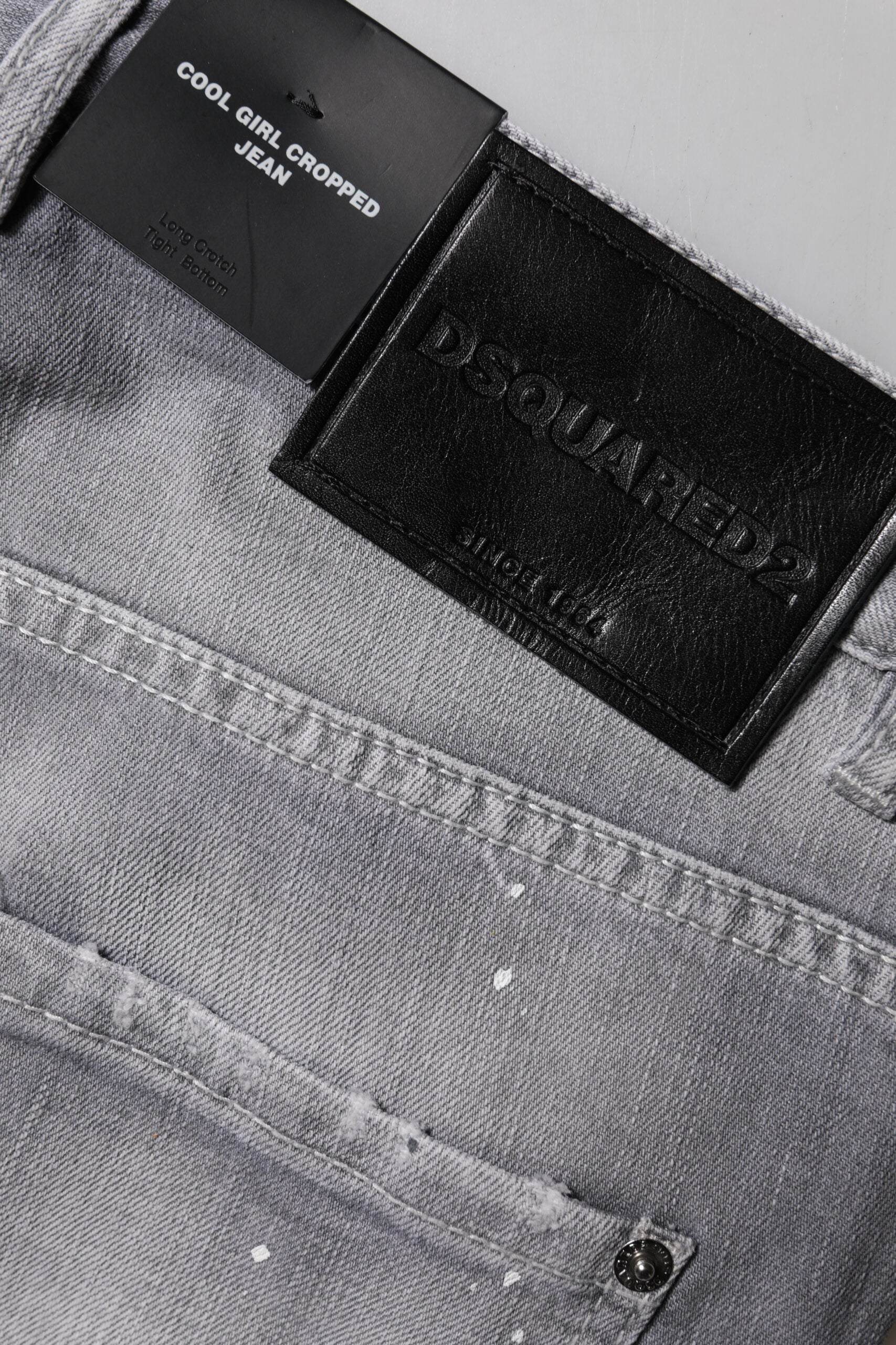 Vaqueros grises descoloridos de Dsquared² con pernera cónica y cintura media-6