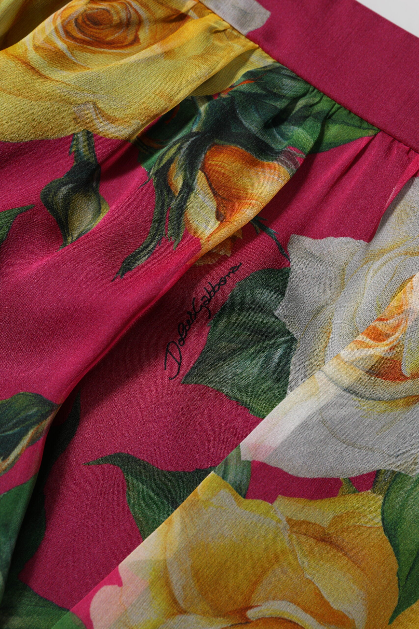 Pantalones cortos de cintura alta con estampado floral rojo de Dolce & Gabbana para mujer-4