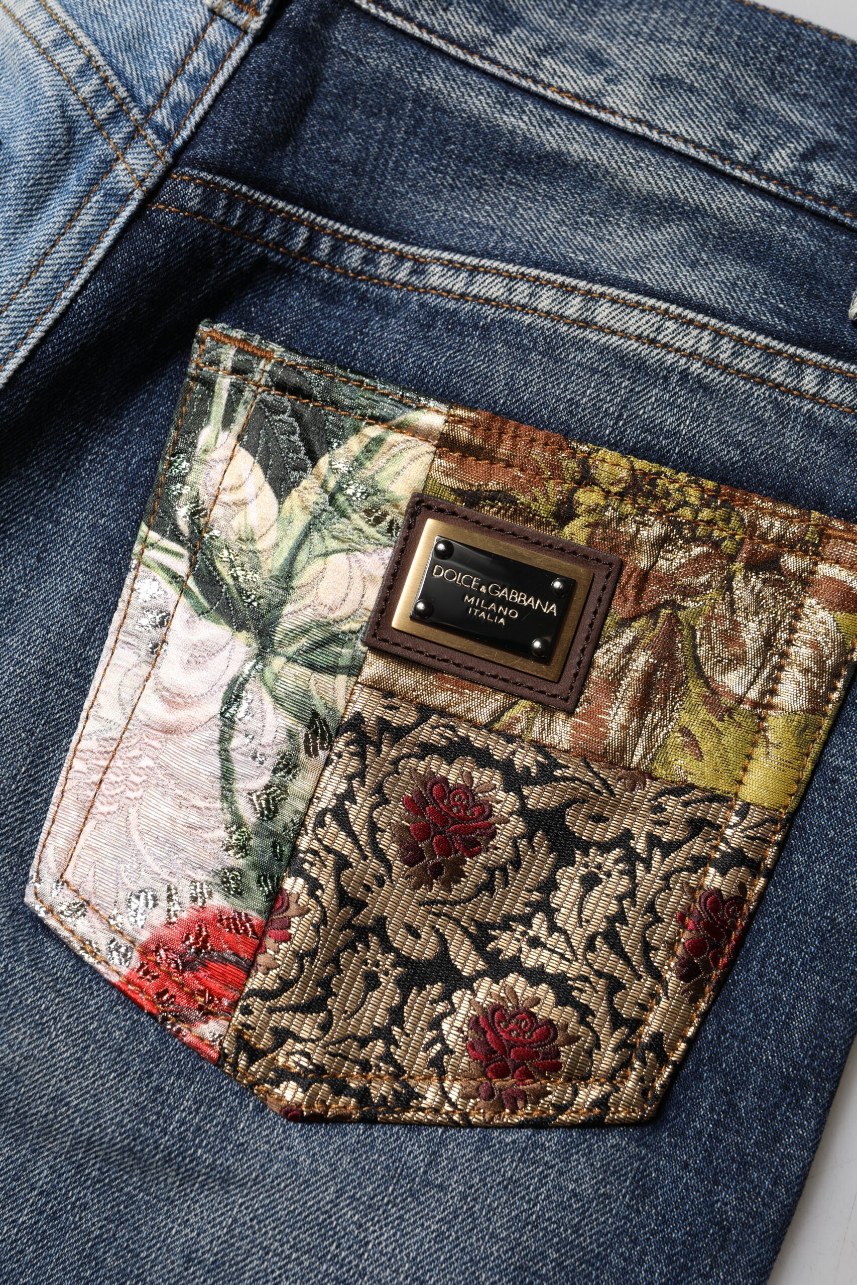 Vaqueros tapered multicolores de Dolce & Gabbana con patchwork -5