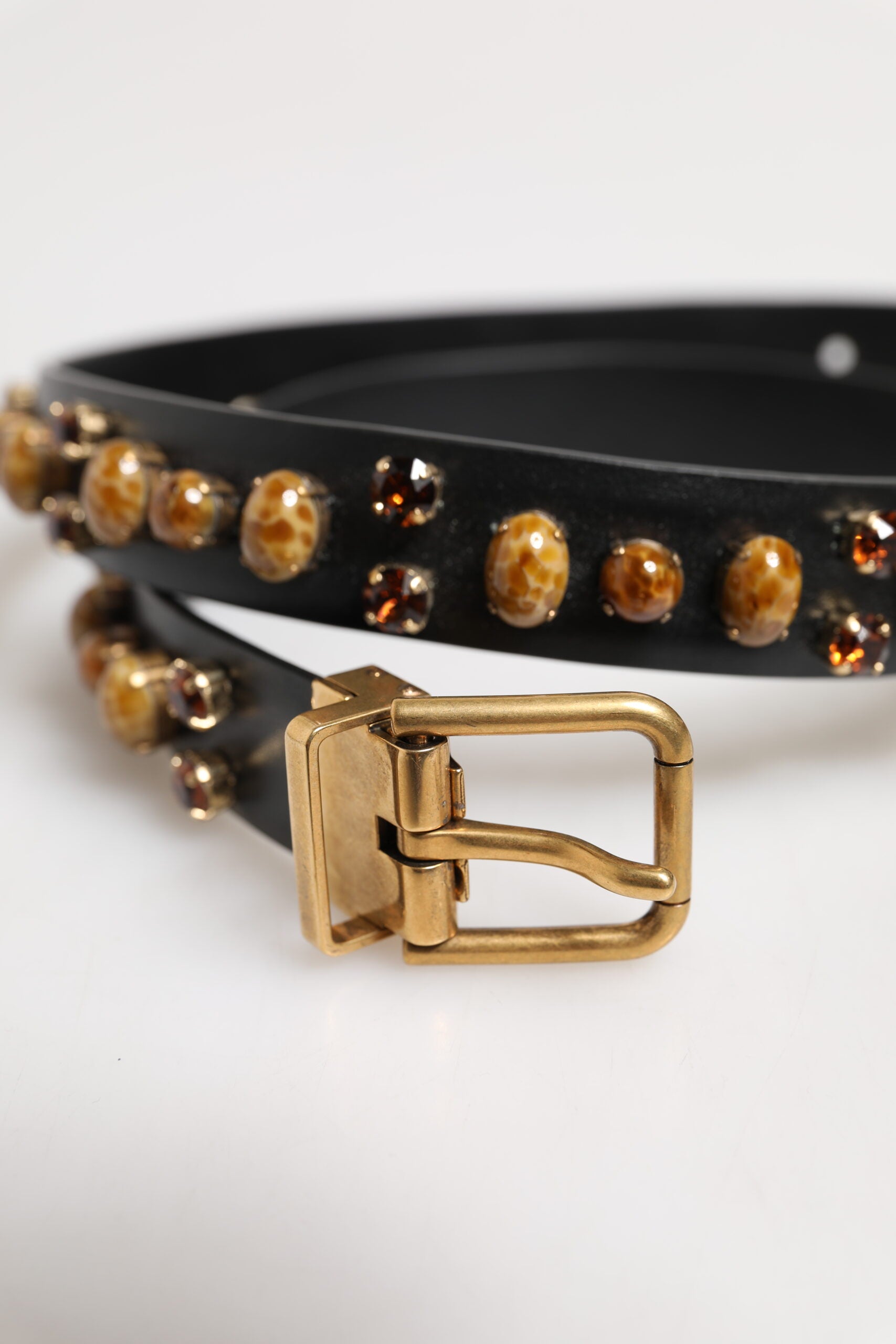 Cinturón de piel negra con tachuelas y hebilla dorada de Dolce & Gabbana-5