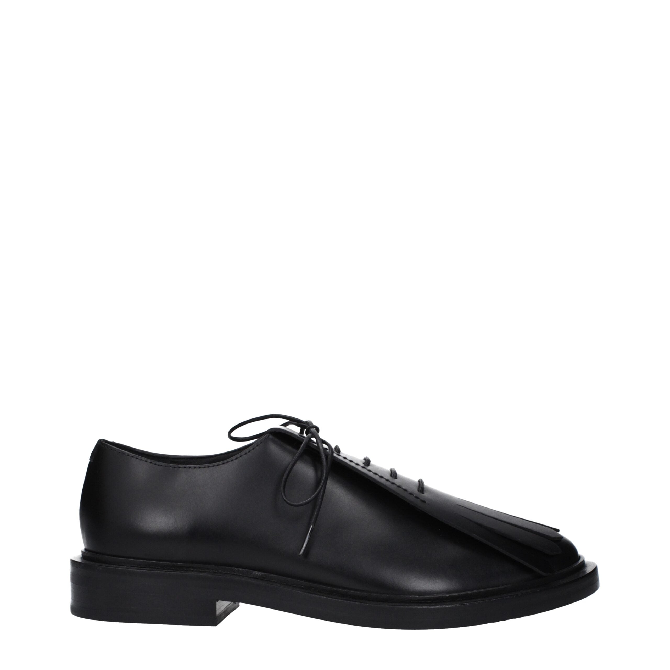 Zapatos Oxford y Derby de cuero negro de Max Mara-1