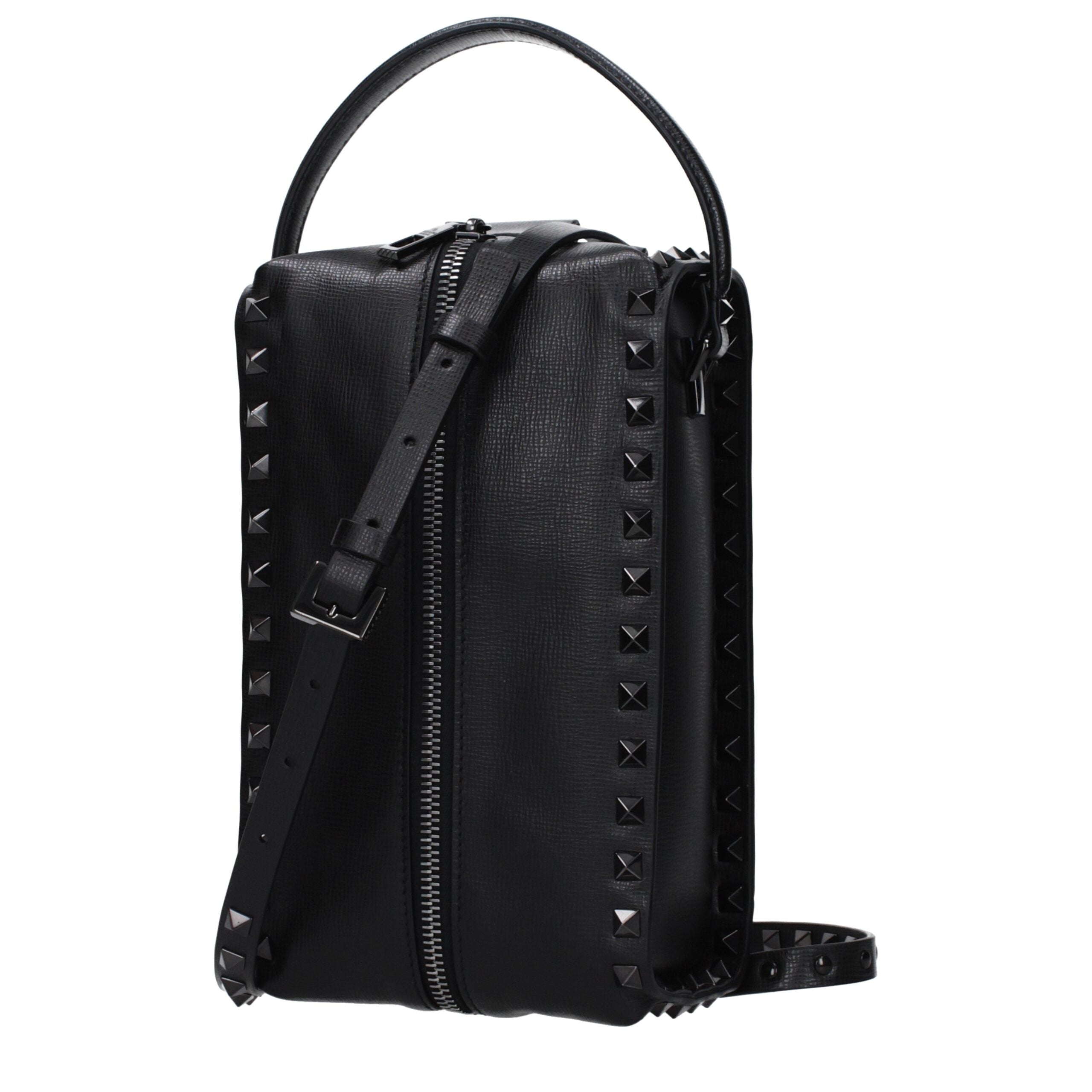 Valentino Garavani Elegant leather clutch in black-2
