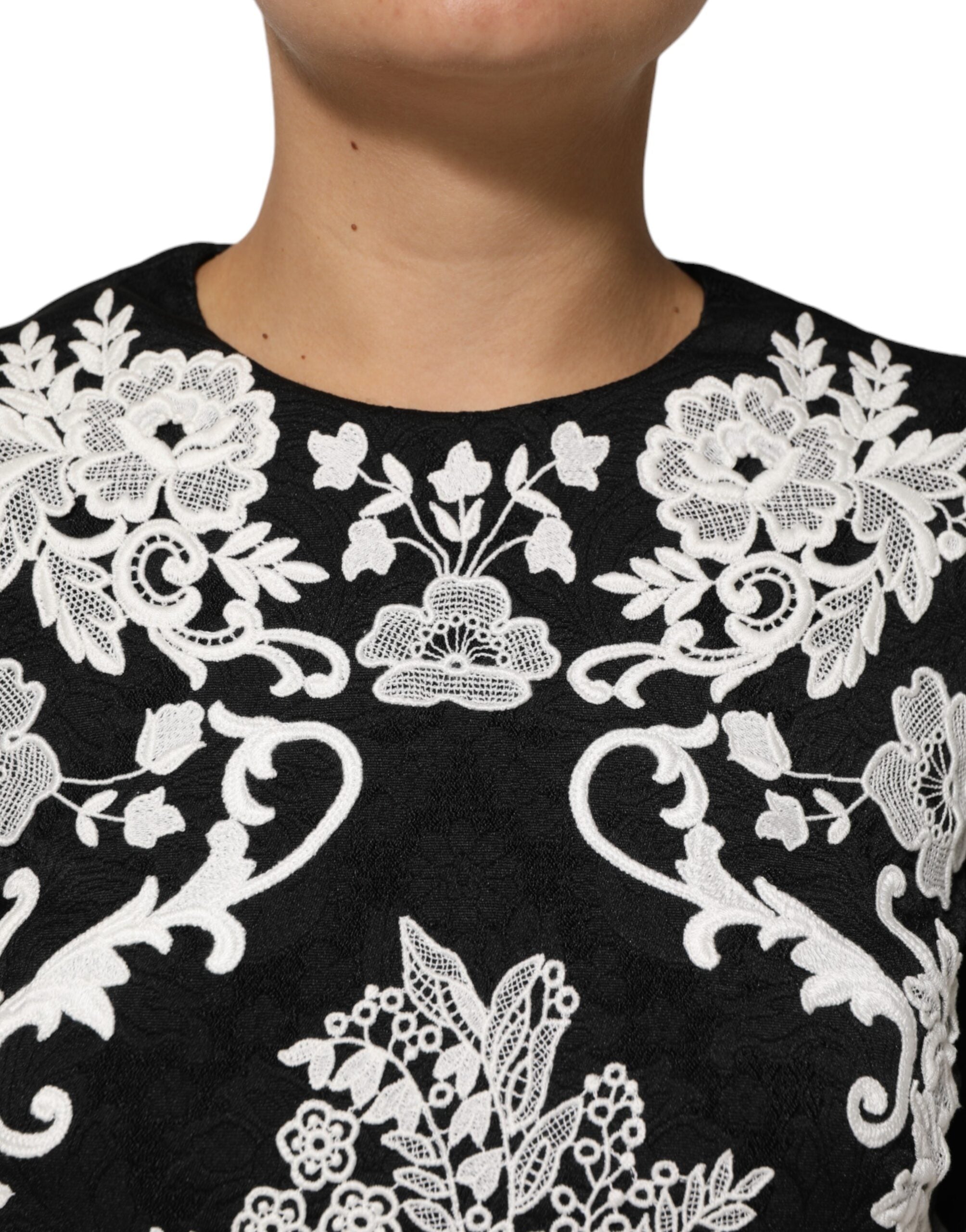 Dolce & Gabbana black A-line dress with short sleeves and lace trim-5