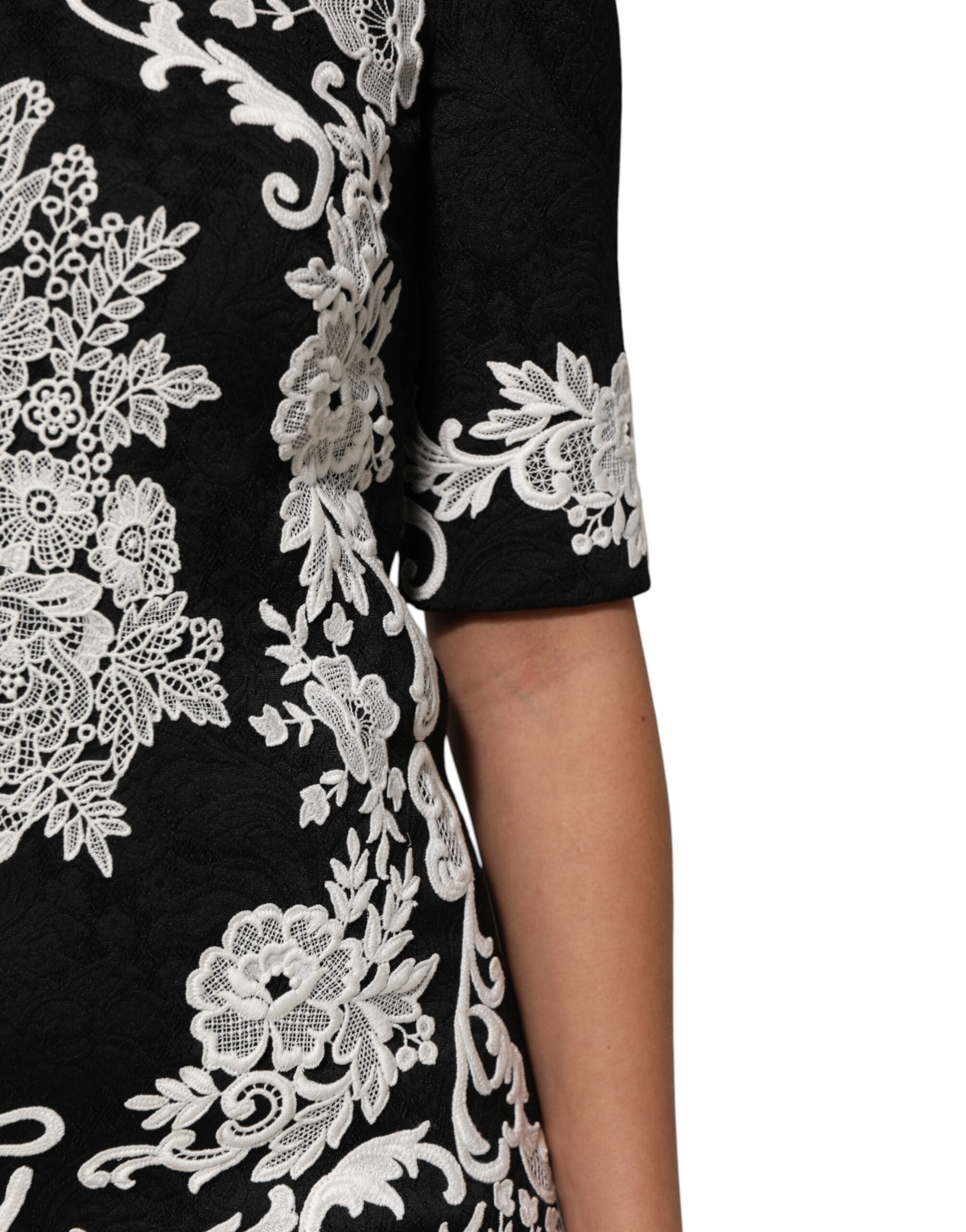Dolce & Gabbana black A-line dress with short sleeves and lace trim-6