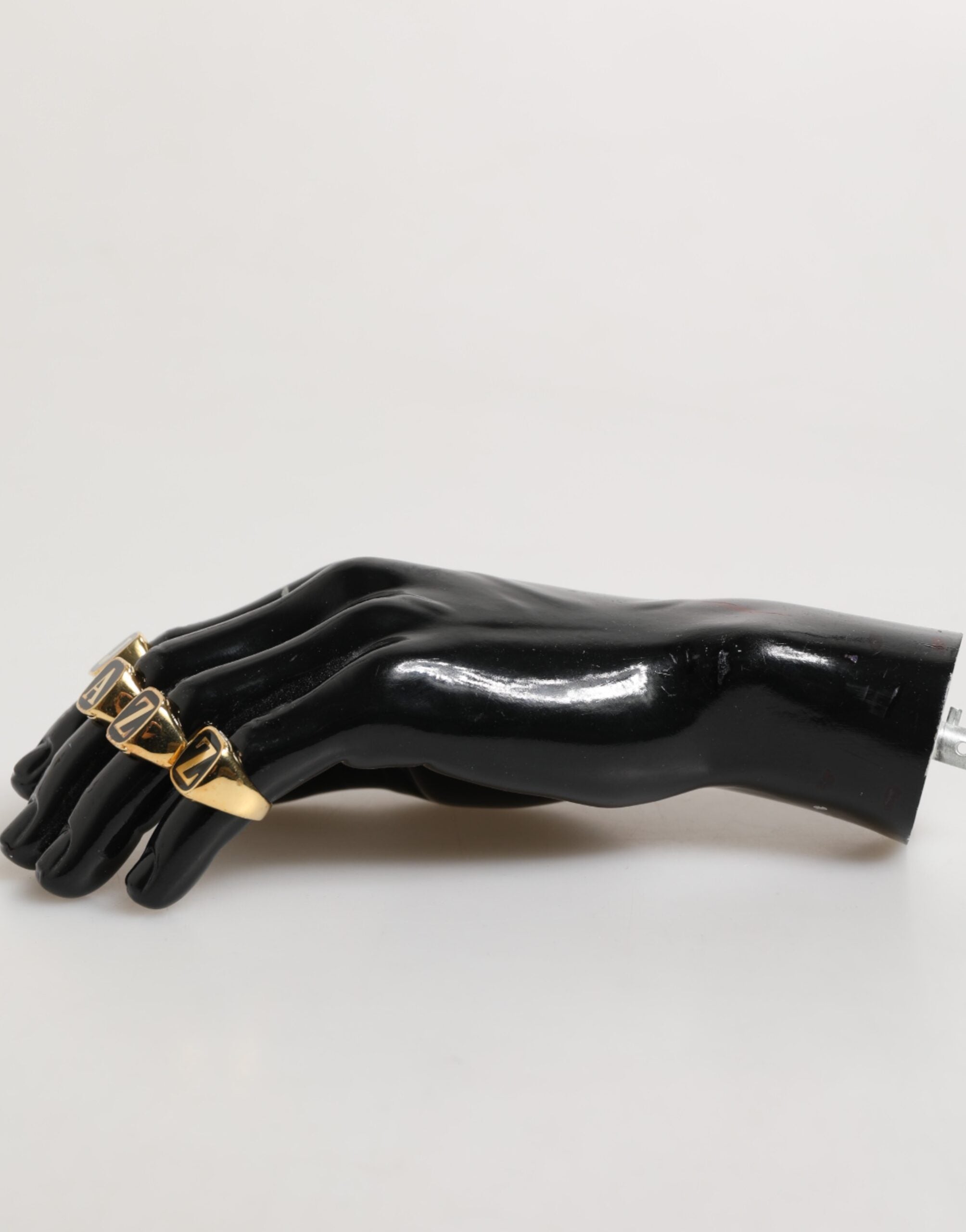 Juego de 4 anillos ajustables con la letra JAZZ de latón dorado de Dolce & Gabbana-7