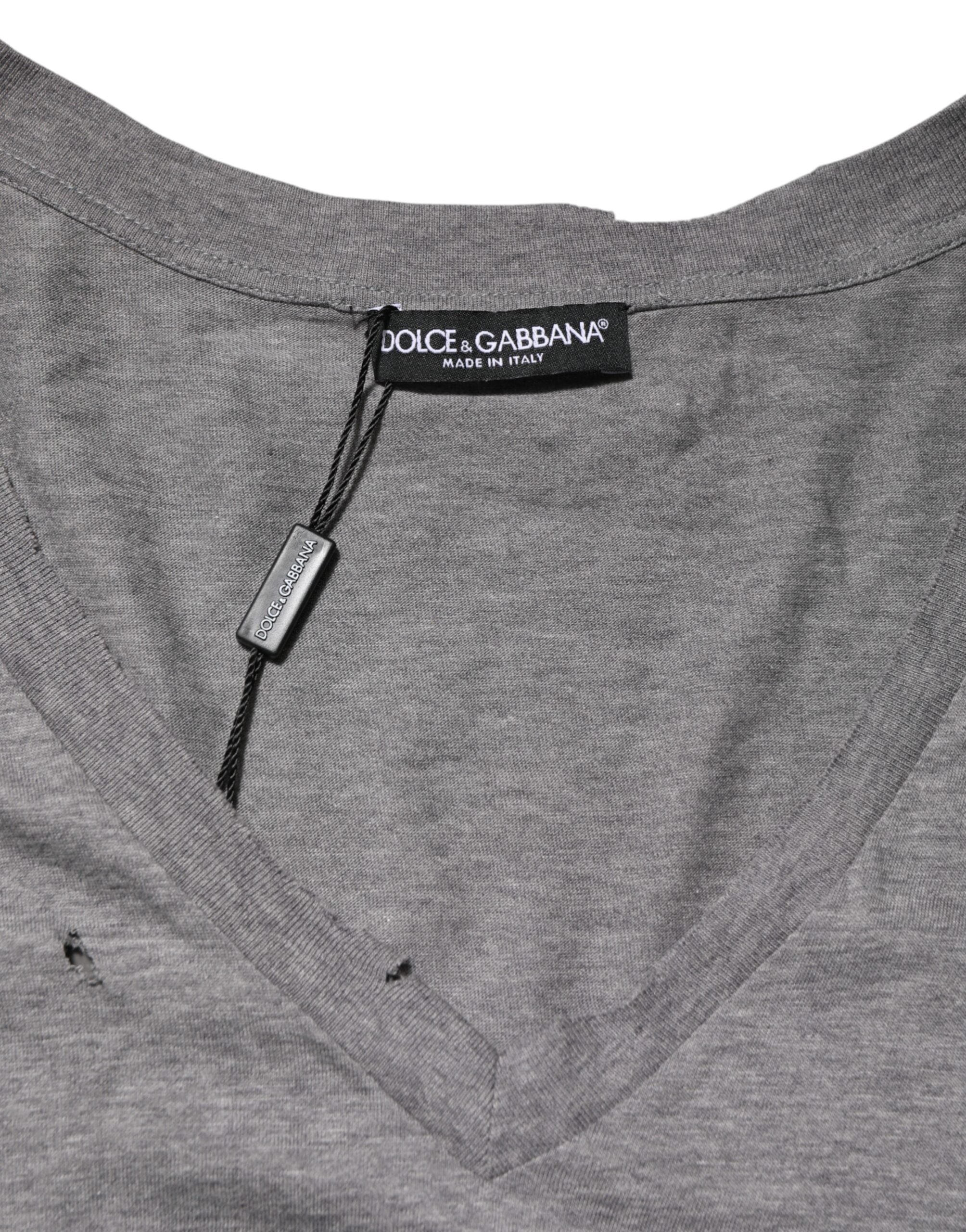 Dolce & Gabbana Graues Baumwoll-T-Shirt mit zerfetztem Logo-Aufnäher für Männer-6