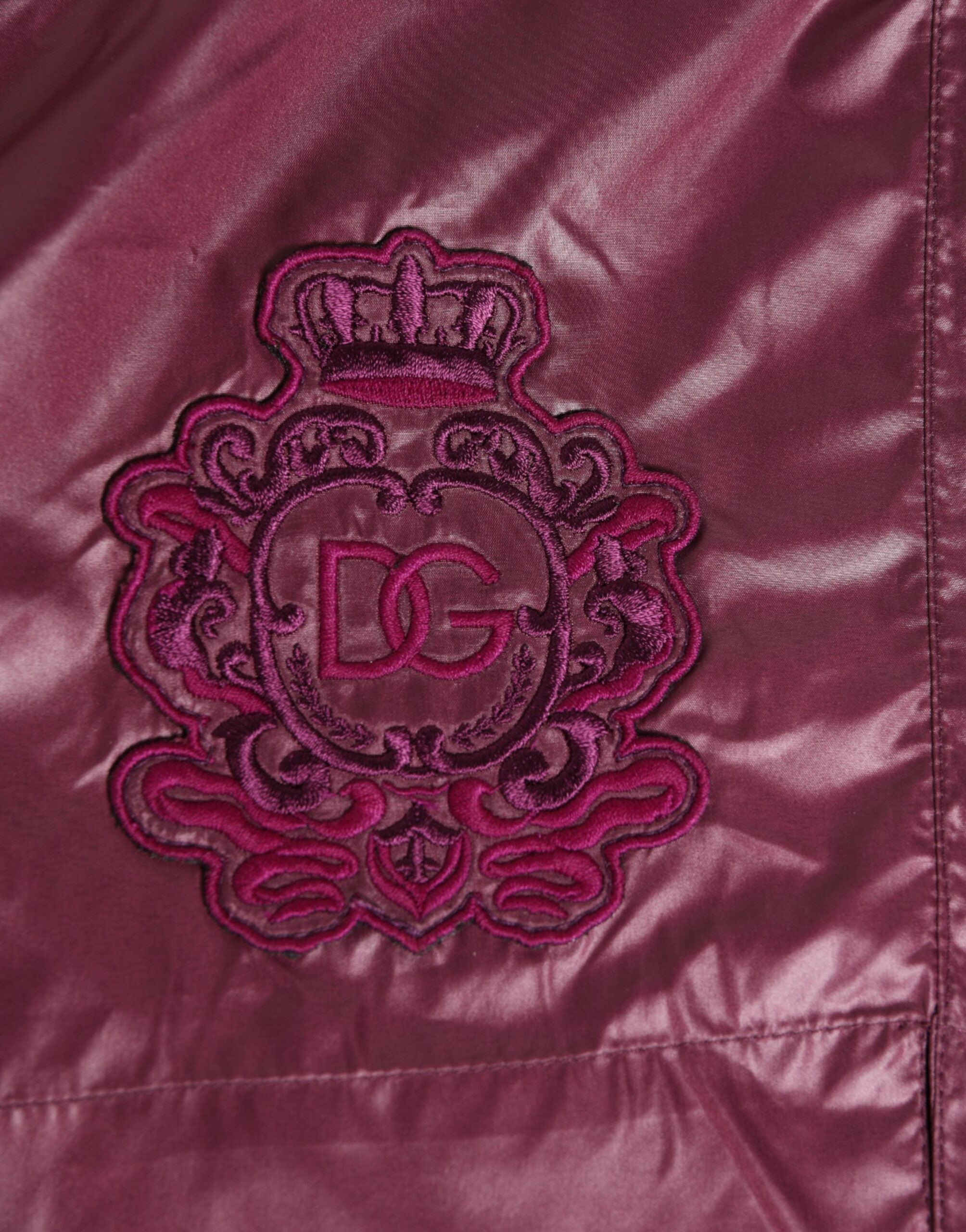 Traje de baño de poliéster burdeos con escudo en relieve de Dolce & Gabbana-3