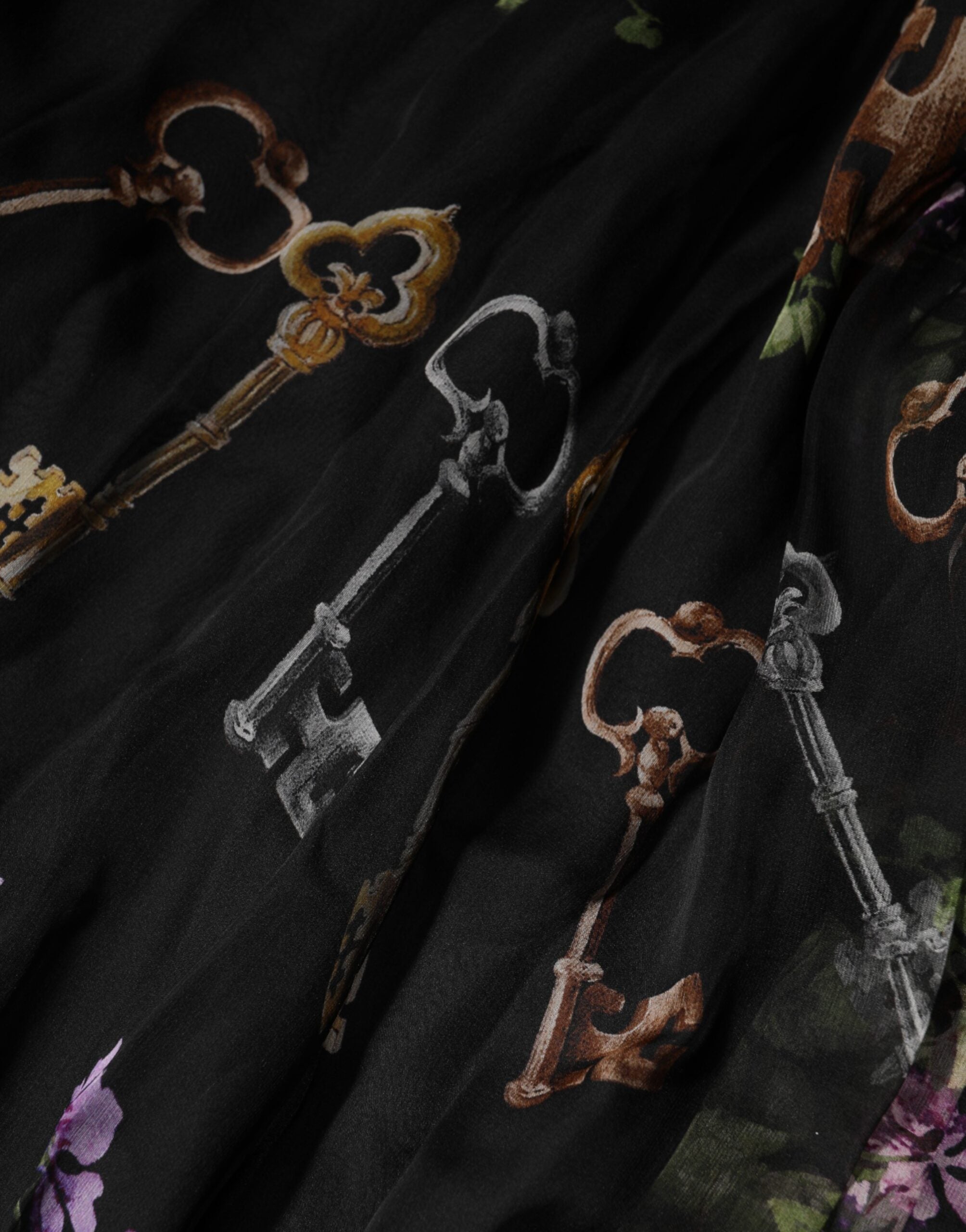 Vestido negro sin tirantes con estampado floral y cristales de Dolce & Gabbana-7
