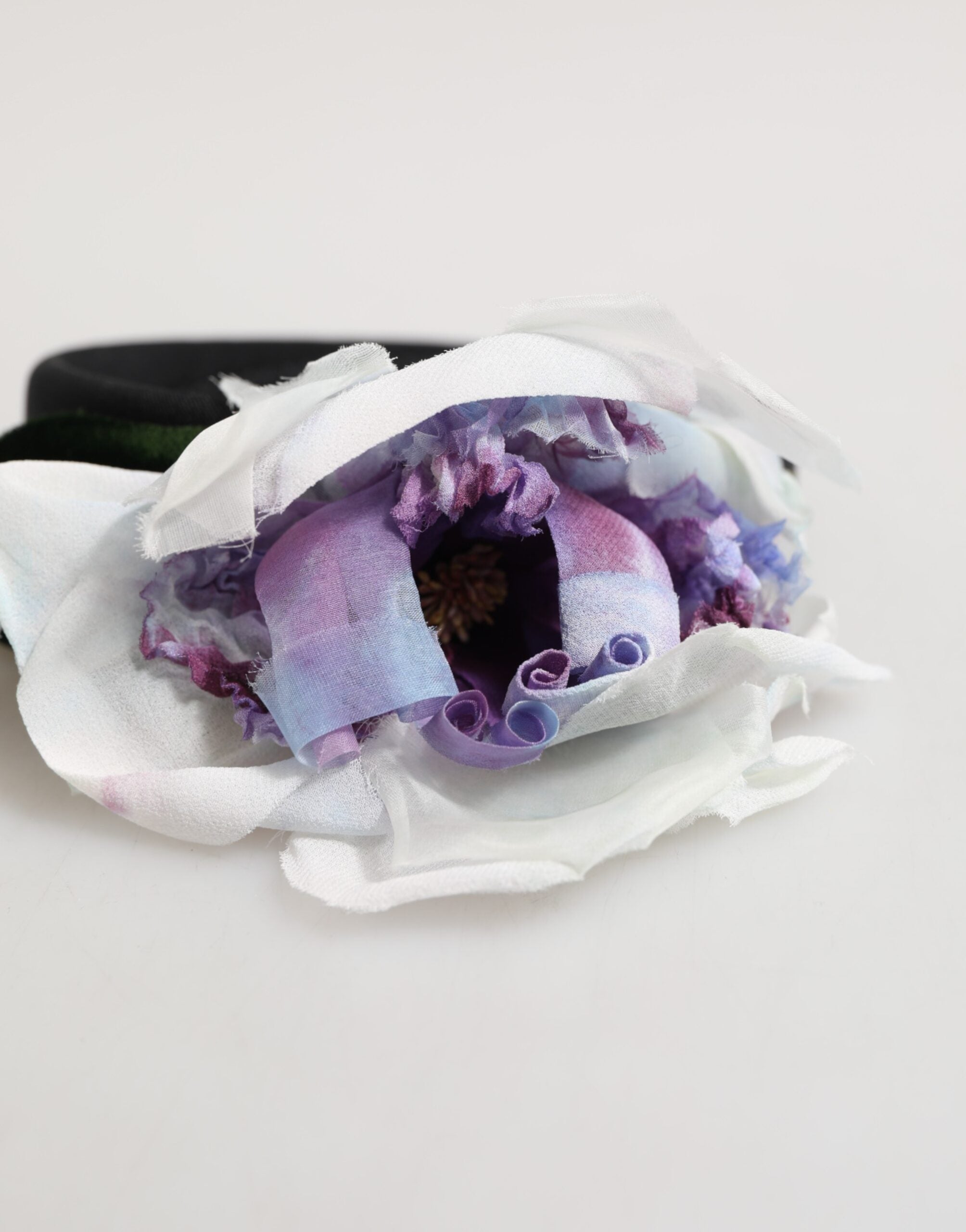Diadema con apliques florales en blanco, morado y seda negra y verde de Dolce & Gabbana-7